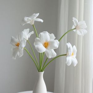 Fiori decorativi 10 pezzi PU di fascia alta apertura tulipano bianco decorazioni per matrimoni artificiali bouquet da sposa materiale decorazioni per la casa finte