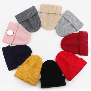 Designer beanie hats for mens women knitted hat ins popular canada winter caps Classic Letter goose cap Unisex leisure Skull Hat outdoor fashion beanies
