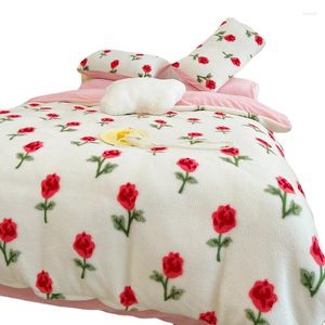 Sängkläder set förtjockad mjölkfiber fyrdelar set vinterkorall fleece dubbelsidig täcke täcke lambool lakan monterad
