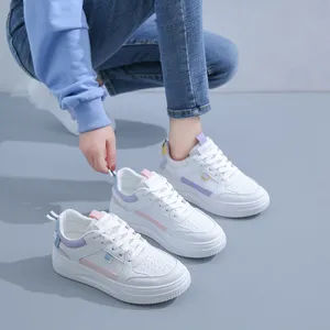 Moda hotsale damskie buty z płaskimi tablicami białe białe białe fioletowe sprężynowe buty Sneakers Color17