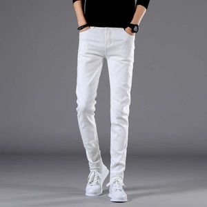 Mäns jeans 2022 Nya män sträcker mager jeans mode casual smal fit denim byxor vita byxor manliga märke kläder storlek 2736 z0301