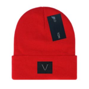 Designer män vinter beanie högkvalitativ unisex stickad bomull varm hatt klassisk sportskalle mössor damer casual utomhus randkap