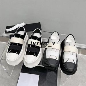 Diseñador zapatos casuales para mujeres zapatillas de zapatillas con soldades blancas negras calzado de lona moderna sencilla de plataforma de punta redonda lindas zapatillas