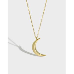 Klusterringar Shanice % S925 Sterling Silver Sweet Moon Silver Plated Jewelry Temperament Crescent Clavicle Chain Pendant Halsband G230228