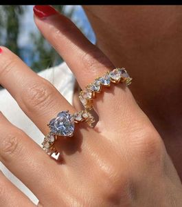 Pierścienie klastrowe modne luksusowe serce kolorowe sześcienne cyrkon kryształowe cZ Pierścienie palców zaręczynowych dla kobiet ślub Dubai regulacja mody