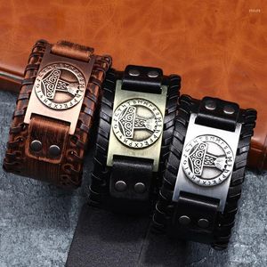 Bangle Retro Viking Rune Hammer Wide Leather Armband för män Celtic Wolfhead Modish smycken på handen Western Style Accessories Gift