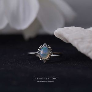 Cluster-Ringe ITSMOS Opal-Ringe, natürlicher Opal, bunter heller Edelstein, Silber-Bandring, luxuriöser Schmuck für Frauen, zierliches Party-Geschenk G230228