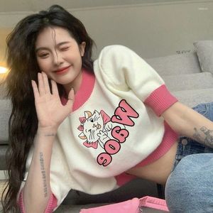 Kvinnors blusar söta söta toppar Summer Woman 2023 Korean Fashion Sticked Tee Shirt Kort ärm Preppy Style Tall Top Youth Clothing