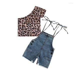 Kleidungssets für 0–4 Jahre, Kleinkinder, Mädchen, Kinder, Sommer-Outfits, One-Shoulder-Leopardenmuster, Tops, blaue Denim-Hosenträger-Shorts