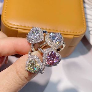 Cluster Rings Trendy Luxury Heart Colorful Cubic Zircon Crystal CZ Engagement Finger Rings For Women Wedding DUBAI Bridal Adjust Ring J2090 G230228