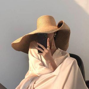Hattar med bred brätte Designer Raffia Oversized solhatt för kvinnor UV-skydd Giant Beach Dam Lager 25CM Stort Bröllop