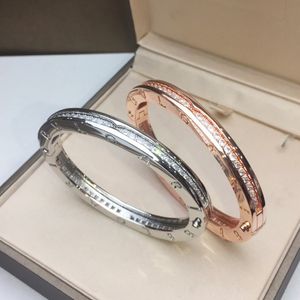 Buigari Zero1 Circular Designer Single Bangle For Woman Diamond Gold Plated 18k Högsta räknekvalitet Luxury Classic Style Fade aldrig utsökta gåva 019