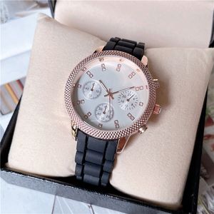 Orologi da polso di marca completa Uomo Donna Donna Ragazza Stile Lusso con logo Kor Cinturino in silicone Orologio al quarzo M 152