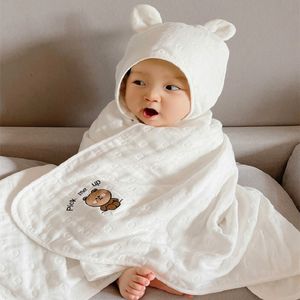 Filtar Swaddling Cotton Baby Cape Born Cotton Gaze Sixlayer Hooded Soft Children's Bath Handduk Spädbarn Badande saker Strand 230301