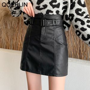 Gonne Qoerlin Gonna in pelle PU lavata Coreana Pantaloncini a vita alta sottili Gonna Cintura femminile Minigonne Fodera di sicurezza Pantaloncini Gonne 230301