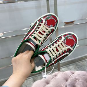 Womens Mens Canvas Shoes Luxury Screener Sneakers Designer Casual Shoes Woman Do Old Plate-forme High-end New Vintage Upscale Cowhide Platform Color Mix