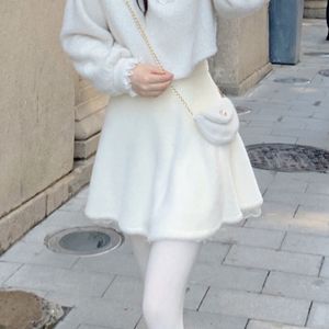 Winter Kawaii mini kjol kvinnor vit sammet söt fest kjol kvinnlig koeran modedesigner spets lapptäcke söt 230301