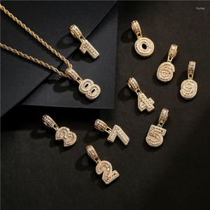 Anhänger-Halsketten kaufen Baguette-Zahlen-Twist-Kette für Männer Frauen voller Iced Out-Kubikzircon-Hiphop-Schmuck-Tropfen