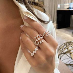 Cluster Rings Luxury Elegant Brazil Initial Stackable Rings for Women Wedding 5A CZ Finger Rings Adjust 2-Cycle Ring Beach Jewelry HXR005 G230228