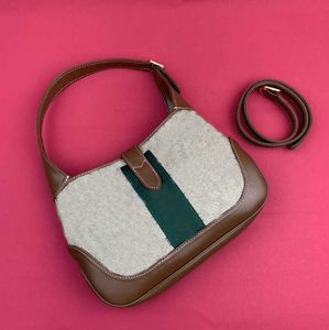 5A Kadın Messenger Çok Amaçlı Tasarımcı Çanta Tote Çanta Yeraltı Suyu Yemeği Paketi Tasarım Mektubu Nertop Çantası ve Lüks Mallar