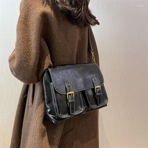 Evening Bags Vintage Satchel Large Capacity Women Messenger Bag High Quality Oil Leather Shoulder Autumn Winter Handbag Casual