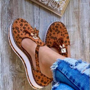 Sandals Summer Fashion Tassel Platform Flat Shoes Dames Comfortabele ademende grote maat casual