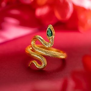 Frauen Männer klingeln mit grünes Stein Schlangendesign cool 18k gelb Gold gefüllt klassische Modeschmuck Geschenkgröße Anpassung Anpassung