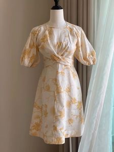 런웨이 드레스 2023년 봄 신작 기성복 시리즈 랩 스타일 미니 드레스 01