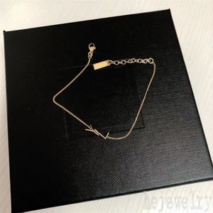 Hip Hop Luksusowe męskie uroki Bransoletka Homme Regularna klamra Pierścienia Kształt Kształt Dekoracja Metalowa metka Pulsera biżuteria damska Bransoletka ZB018 E23