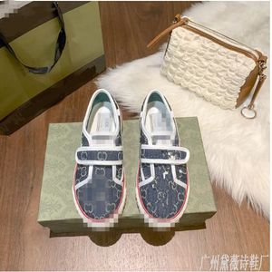 2023 Classics Designer Canvas Shoes Tennis Mens Women High Low Top Classic Rekommenderad tvättad Make Old Casual Shoe Brodered Vintage Jacquard 35-40