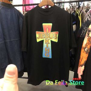 Erkek Tişörtleri Renkli Baskı İsa Kral Çapraz T-Shirt Erkek Kadın Pazar Servis Tee Yüksek Kaliteli Hip Hop Kısa Kol T230302