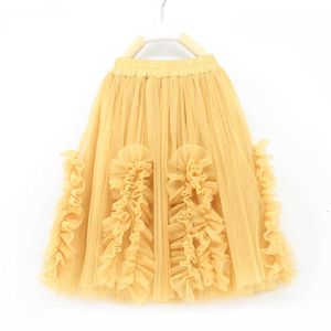 Kjolar 2-14 år unika barn barn gula ruffles långa kjol sommar kjolar med bomullsfoder mesh flickor veckade pettiskirt tutus t230301