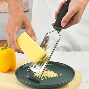 Utensili per formaggi Grattugia in acciaio inossidabile Scorza di limone Pelapatate per verdure Affettatrice Manico antiscivolo Tritatutto per frutta Accessori da cucina 230302