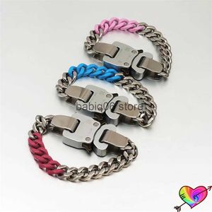 Link Chain 2022 Patchwork 1017 ALYX 9SM Colored Links Bracelets Men Women 1 1 Alyx Bracelet Classic Metal Buckle Chain T230302