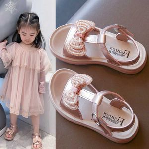 Sandals Girls Sandals 2022 Summer Fashion Children Soft Bottom Princess Shoes Rhinestone Girl Dress Shoes Student Kids sandalias CSH1054 R230220