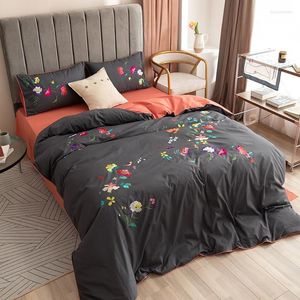 Defina a cama preto cinza floral bordado de alta qualidade covers de algodão de algodão Flores impressos para todas as estações