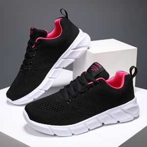 Designer Mulheres Spring Sapatos de corrida respiráveis ​​pretos rosa preto rosa vermelha feminina esportes ao ar livre tênis esportivos