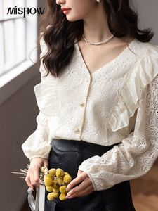 Bloups feminina camisas de mechaw Lace Bloups Women Autumn French Vneck Ruffle Mangas compridas Crochet Hollo