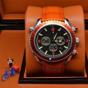 Großer Rabatt, Sport-Chronograph, limitierte Uhr, orangefarbene Lünette, schwarzes Zifferblatt, Quarz, professionelle Tauch-Armbanduhr, Faltschließe, Herrenuhr, Watche231t