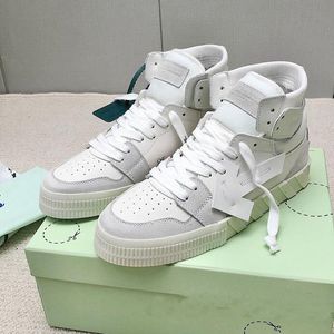 Luxury Desigur in pelle Desiger Lace-up scarpe sportive rotonde Scarpe sportive Sport Sports Running Scarpe da tennis Scarpe Arrow Hightop Off Shoes White White Casual's Casual.