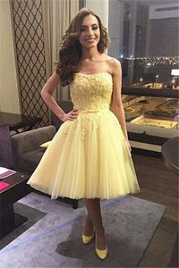 Cute Yellow Homecoming Dresses Sexy Strapless A Line Backless Ruffles Short Knee Length Cocktail Prom Gowns Women Arabic Evening Prom Dress BC15236