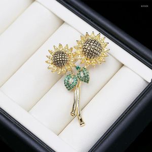 Brosches Novely Sunflower Plant for Women Män passar kappa LAPEL PINS Fashion Elegant smycken kubisk zirkonia julklapp