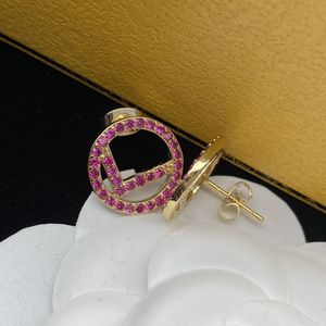 Klassiska brevörhängen charmiga varumärkesörhängen designer örhängen kvinnor brosch par smycken nygift par presentförpackning party souvenir låda