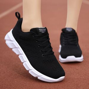 Tasarımcı Kadınlar Bahar Nefes Alabilir Koşu Ayakkabı Siyah Mor Siyah Kırmızı Kadın Dış Spor Spor ayakkabıları Color129