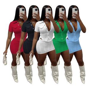 2023 Дизайнерские летние платья наборы женская одежда для рубашки с коротким рукавом Bodycon мини -юбка с двумя кусочками повседневные наряды оптовые предметы оптовая одежда 9374