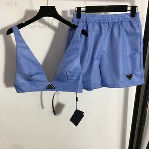 Kim Kardashian, gleicher Absatz, Hosen-Designer-Set mit dreieckiger Weste aus Metall mit V-Ausschnitt, Mini-Shorts, Streetwear-Mode, Crop-Top, News-Trainingsanzug 5B3F