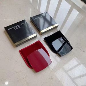 Fashion Classic Folding Double Side Mirror Portable Make-up Mirror And Magnifying Mirror With Flannelette Retail Box For VIP Client Luxury Mirrors