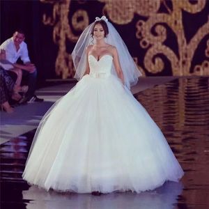 Vintage Arabic 2023 Lace Uma linha Vestidos de noiva do ombro vestido de bola de bola vestidos de noiva Tulle vestidos de noiva vestidos de chuveiro de noiva