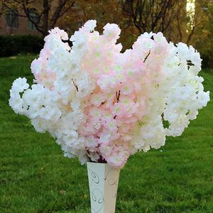 装飾的な花100cm39inch偽の桜の花の枝ベゴニアサクラツリーステムイベントの結婚式の装飾人工