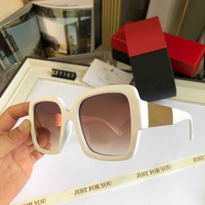 Designer Färgglada glasögon Jins Eyewear Square Solglasögon Vintage Solglasögon som kör anti-ultraviolet över glasögon 7 Färg valfritt